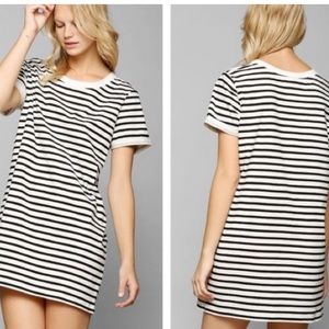 UO Silence + Noise T Shirt Dress